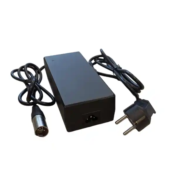Viikonlopputarjous Sans Laturi 42V 2A -. 36V XLR3 Akku