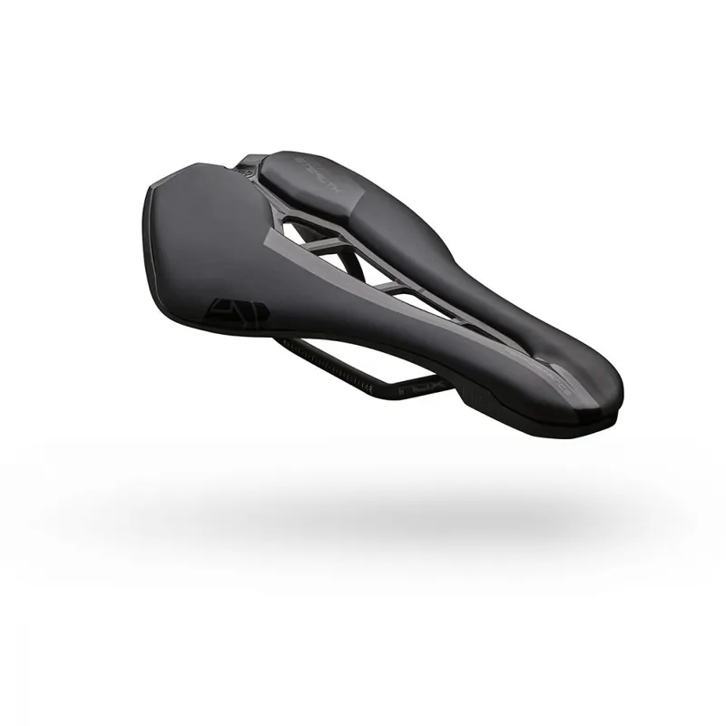 Pro Stealth Performance satula teräskiskoilla Nopea Toimitus