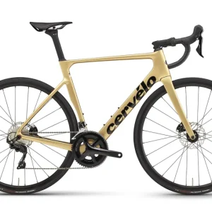 Suosittu Cervelo Soloist 105 maantiepyörä