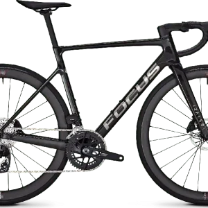 Tehdashinta Focus Izalco MAX 8.9 maantiepyörä