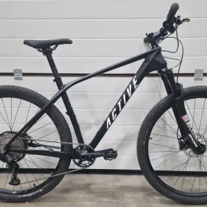 Yksittäiskappale Active Fly Carbon 410 SLX maastopyörä, L Kampanjahinta