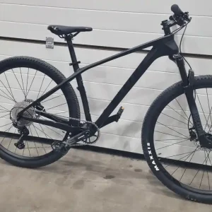 Yksittäiskappale Active Fly Carbon 510 Deore maastopyörä, M Erikoistarjous